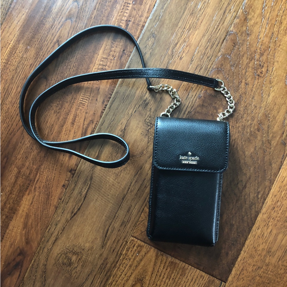 Rare Kate Spade 2018 North South Crossbody Pebbled Phone Black Case w/gold chain